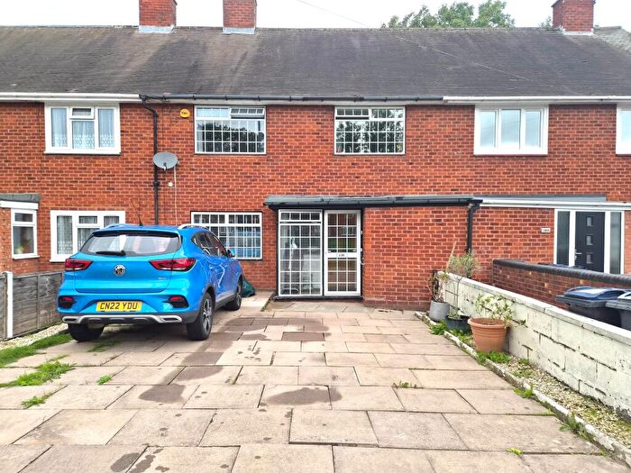 4 Bedroom Terraced House To Rent In Long Nuke Road, Northfield, B31