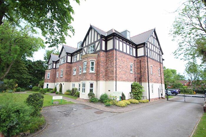 2 Bedroom Apartment For Sale In Hopwood Manor, Manchester Road, Hopwood, Heywood, OL10