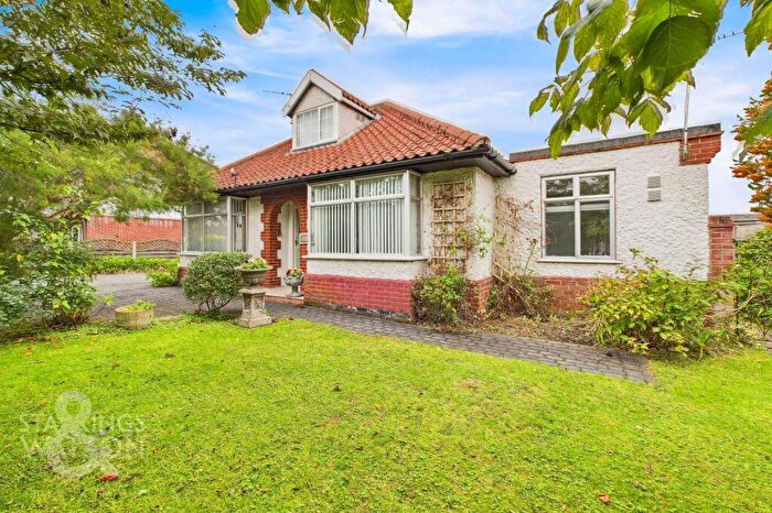 3 Bedroom Detached Bungalow For Sale In Norwich Road, Wymondham, NR18