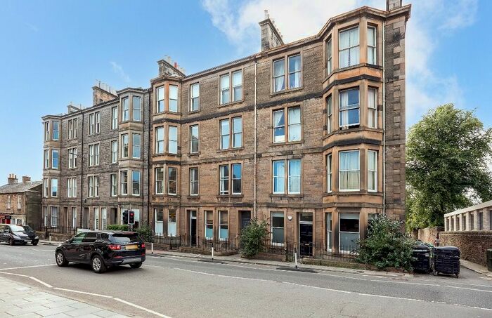 2 Bedroom Flat To Rent In Morningside Road, Morningside, Edinburgh, EH10