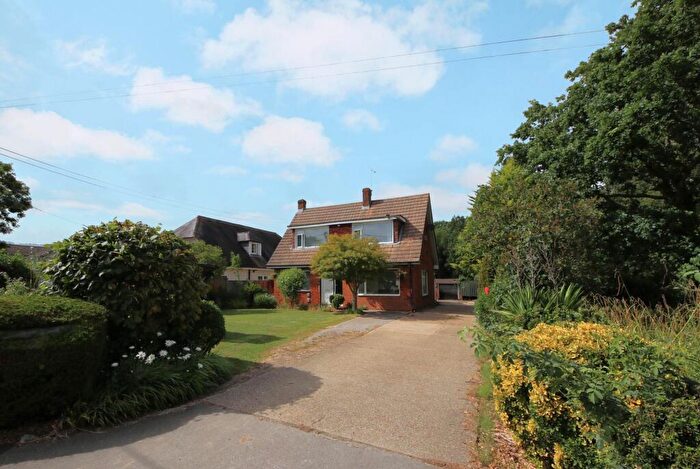 3 Bedroom Detached House For Sale In Allington Lane, West End, SO30