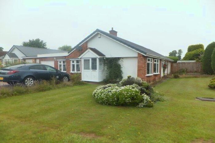 3 Bedroom Bungalow To Rent In Heath Croft Road, Sutton Coldfield, B75