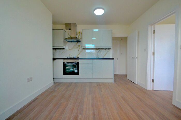 2 Bedroom Flat To Rent In Junction Road, London, N19