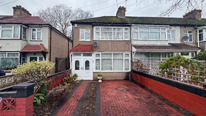 3 Bedroom End Terrace House For Sale In Southall, Middlesex, UB1