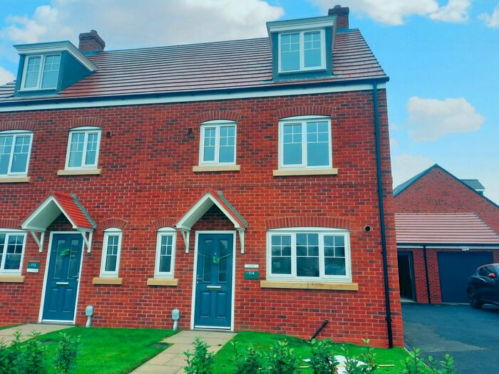 3 Bedroom Property To Rent In Baker Way, Lichfield, WS14