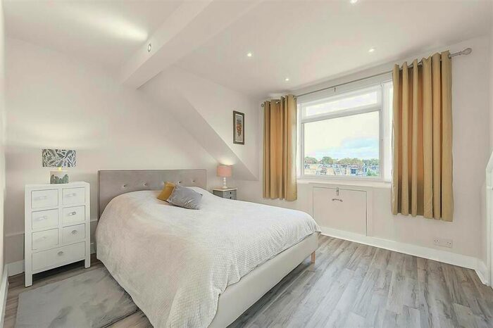 1 Bedroom Flat To Rent In Putney High Street, London, SW15
