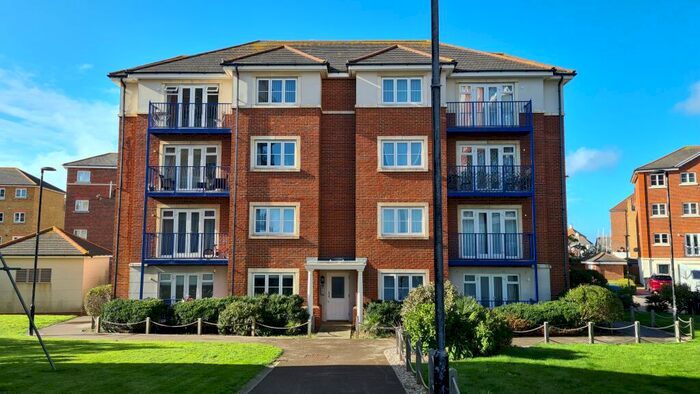 2 Bedroom Flat To Rent In Barbuda Quay () Eastbourne, BN23