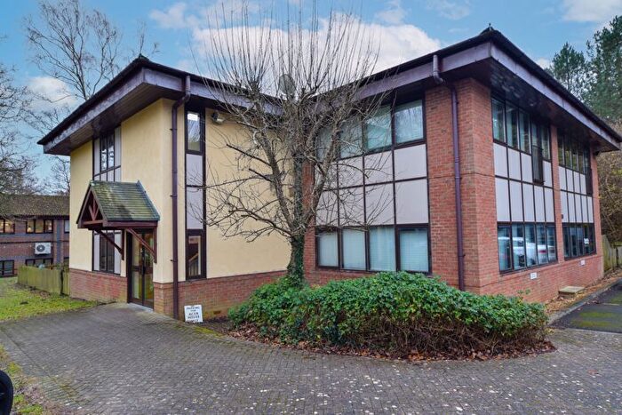 2 Bedroom Flat To Rent In Parklands, Waterlooville, PO7