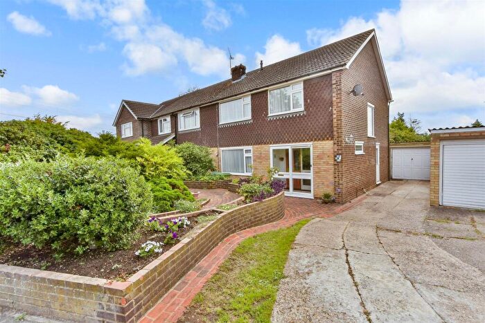 4 Bedroom Semi-Detached House For Sale In Burntwick Drive, Lower Halstow, Sittingbourne, Kent, ME9