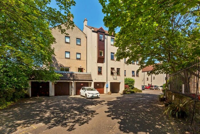 2 Bedroom Flat To Rent In Sandport, Leith, Edinburgh, EH6