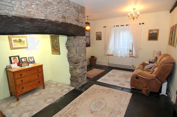 3 Bedroom Terraced House For Sale In High Street, Llangadog, Carmarthenshire., SA19