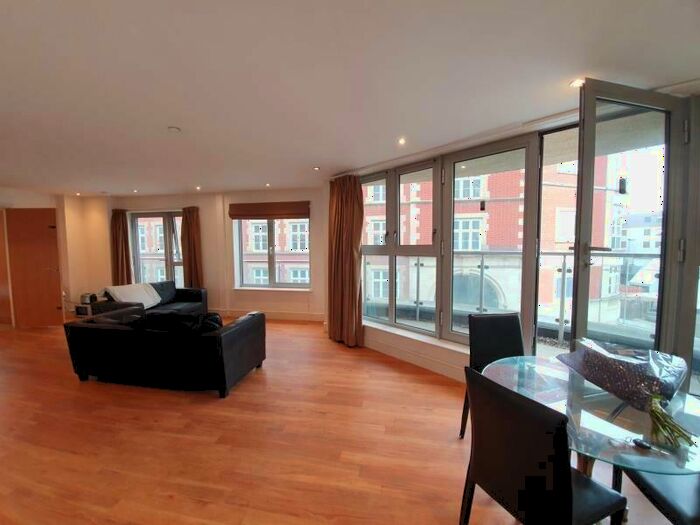 3 Bedroom Flat To Rent In Hanley House, Hanley Street, Nottingham, NG1