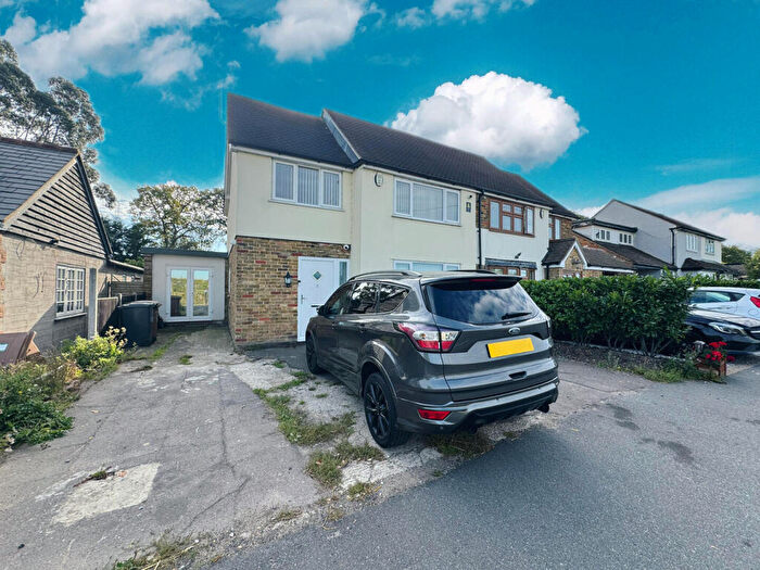 4 Bedroom Semi-Detached House For Sale In Stock Road, West Hanningfield, Chelmsford, CM2