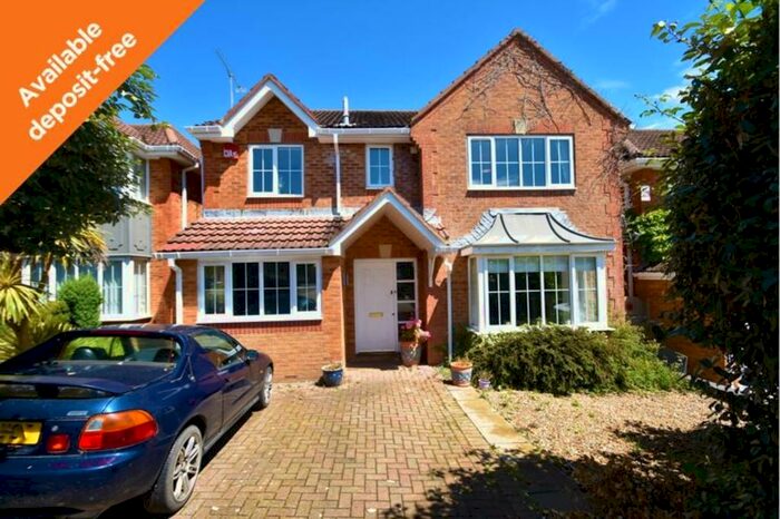4 Bedroom Detached House To Rent In Available With No Deposit, Pets Considered, Whiteley, Fareham, PO15