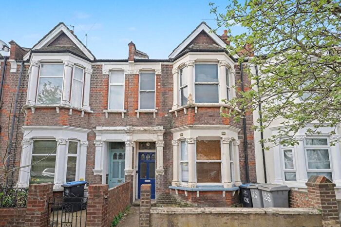 2 Bedroom Flat For Sale In Flat A Leghorn Road, London, NW10