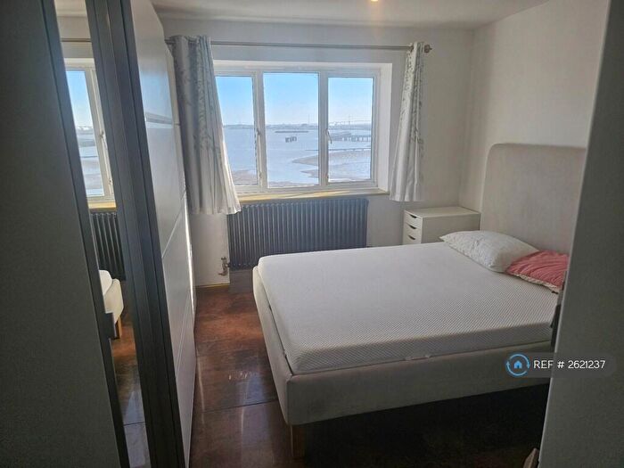 2 Bedroom Flat To Rent In Chichester Wharf, Erith, DA8