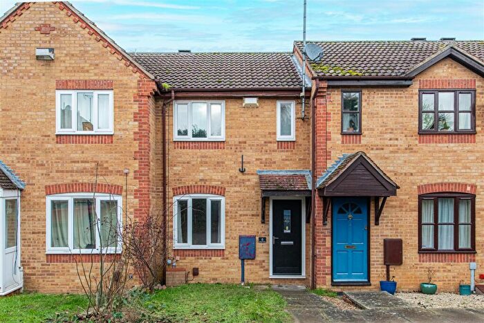 2 Bedroom House For Sale In Elizabeth Close, Wellingborough, NN8
