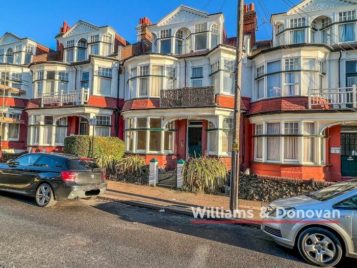 2 Bedroom Maisonette To Rent In Palmeira Avenue, Westcliff-on-Sea, SS0