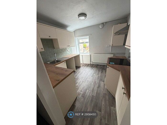 3 Bedroom Flat To Rent In Wellington St, Dalton-In-Furness, LA15