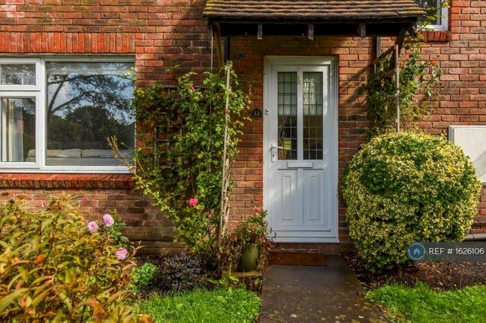 3 Bedroom Terraced House To Rent In Florence Close, Birdham, Chichester, PO20