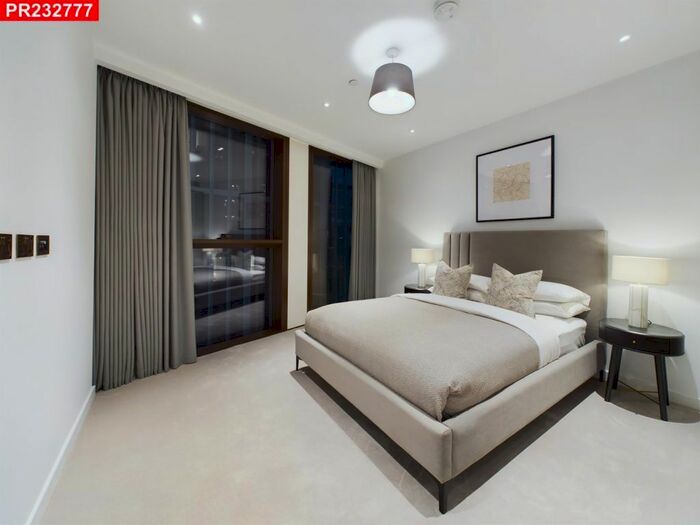 3 Bedroom Flat To Rent In Carnation Way, London, SW8