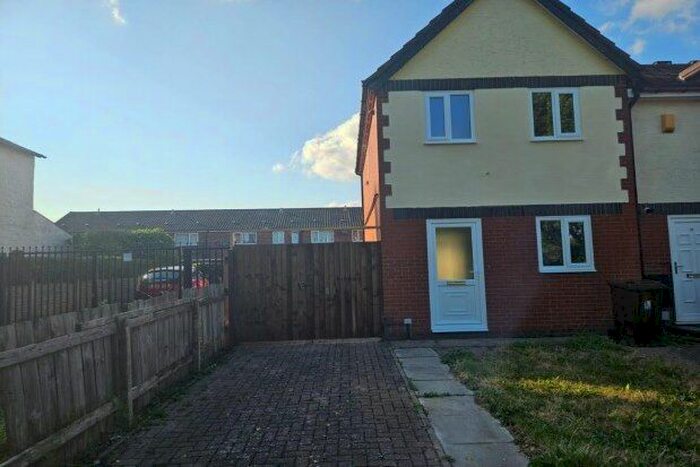 2 Bedroom Semi-Detached House To Rent In Victoria Road, Wigan, WN2