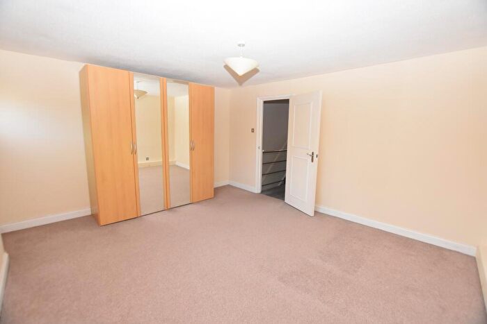 2 Bedroom Duplex To Rent In College Avenue, Plymouth, PL4