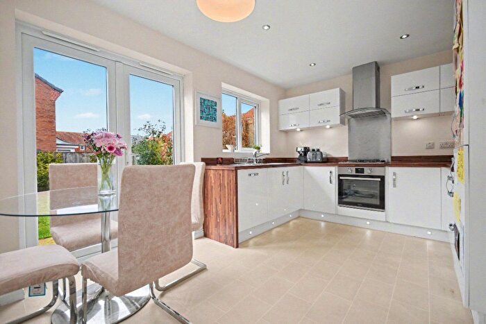 3 Bedroom Detached House For Sale In Sward Way, Crofton, Wakefield, West Yorkshire, WF4