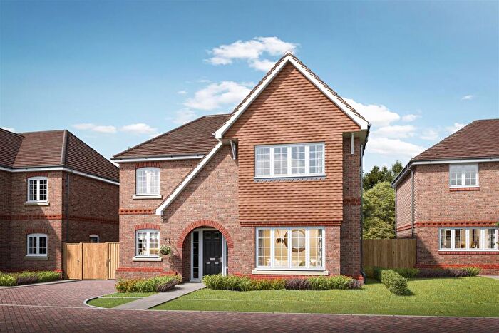 4 Bedroom Detached House For Sale In Shelvers Way, Tadworth, Surrey, KT20