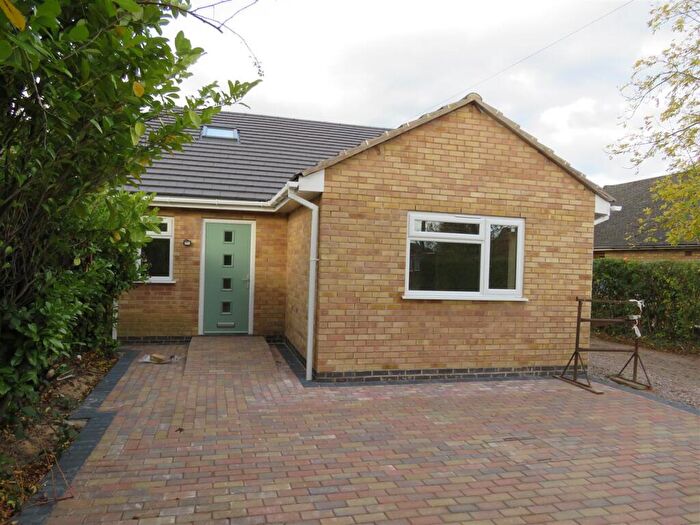 4 Bedroom Bungalow To Rent In Sports Road, Glenfield, LE3