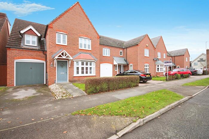 4 Bedroom Detached House For Sale In Hardwick Field Lane, Warwick, CV34