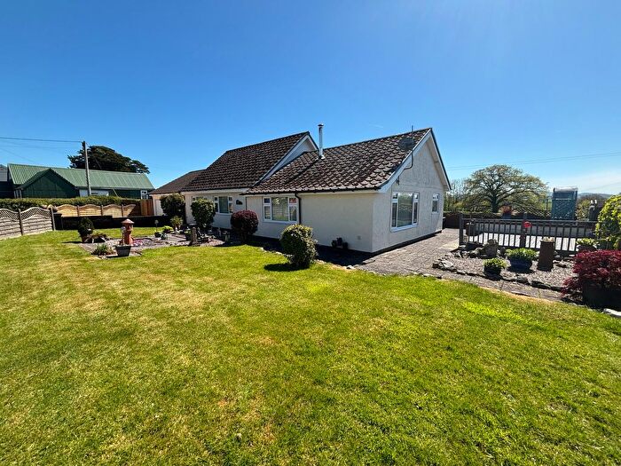 4 Bedroom Detached Bungalow For Sale In Llanyre, Llandrindod Wells, LD1