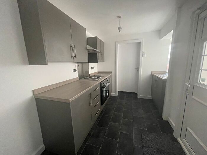 3 Bedroom Terraced House To Rent In Barden Lane, Burnley, BB10