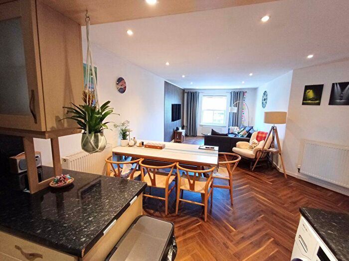 2 Bedroom Apartment To Rent In Library Place, A/E, SK9