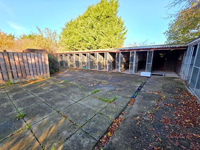 3 Bedroom Detached House For Sale In Fountain Hill, Walkeringham, DN10