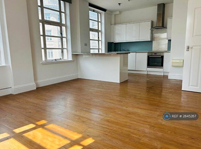 1 Bedroom Flat To Rent In West Street, Brighton, BN1