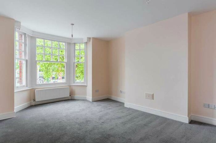 2 Bedroom Flat To Rent In High Road, Tottenham, N15
