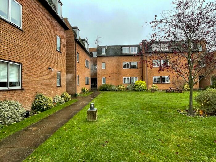 2 Bedroom Apartment To Rent In Newmarket Road, Royston, SG8