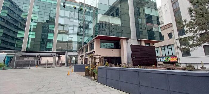 2 Bedroom Apartment To Rent In Beetham Plaza, The Strand, Liverpool, L2