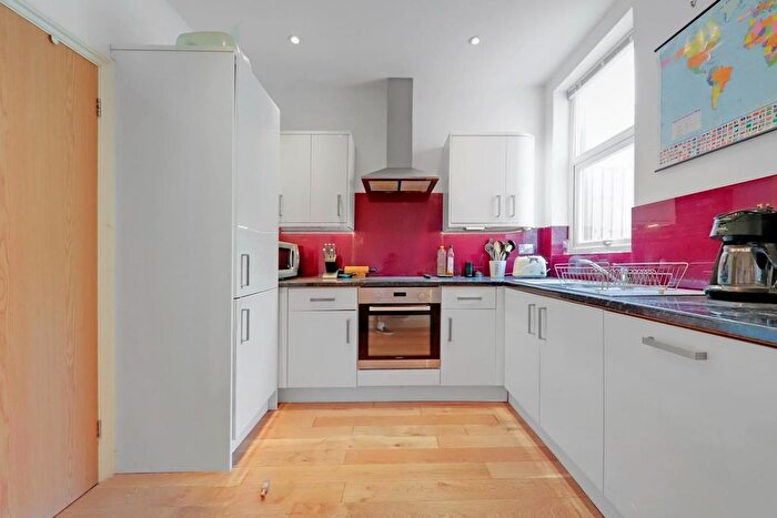 2 Bedroom End Of Terrace House For Sale In Knighton Park Road, London, SE26