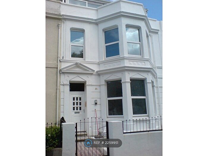 1 Bedroom Flat To Rent In Tavistock Place, Plymouth, PL4
