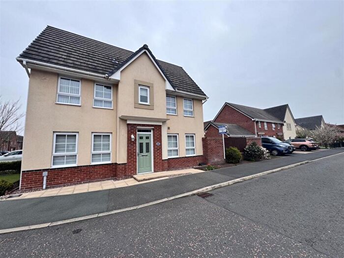 3 Bedroom Terraced House For Sale In Hawthorn Drive, Thornton-Cleveleys, FY5