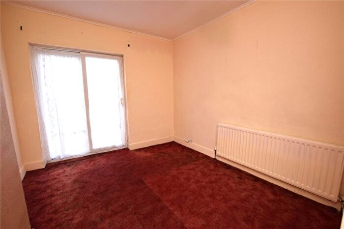 3 Bedroom Terraced House For Sale In Hainault Road, Chadwell Heath, Romford, RM6