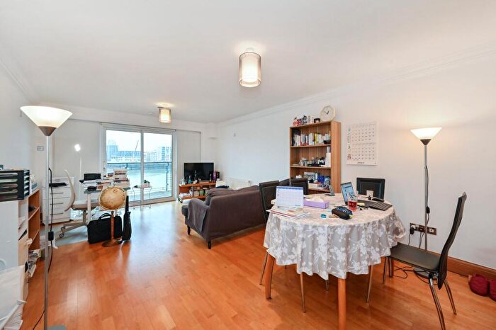 2 Bedroom Apartment For Sale In Wapping High Street, Capital Wharf, E1W