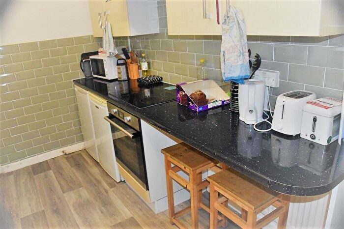 3 Bedroom Detached House To Rent In Newcome Road, Portsmouth, Hampshire, PO1