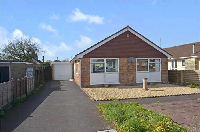 3 Bedroom Bungalow For Sale In Elmhurst Way, West Moors, Ferndown, BH22
