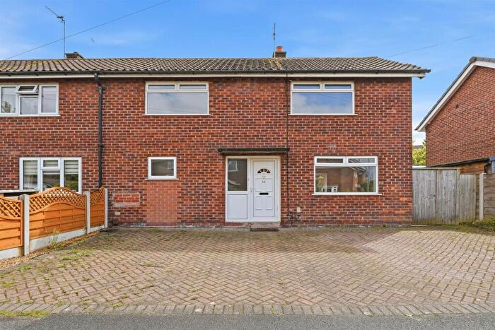 3 Bedroom End Of Terrace House For Sale In Dover Road, Macclesfield, SK10