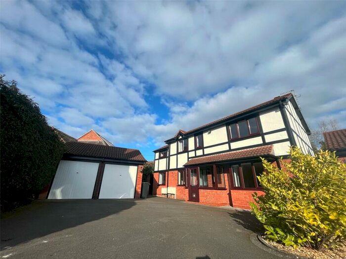 5 Bedroom Detached House To Rent In Merrington Close, Solihull, West Midlands, B91