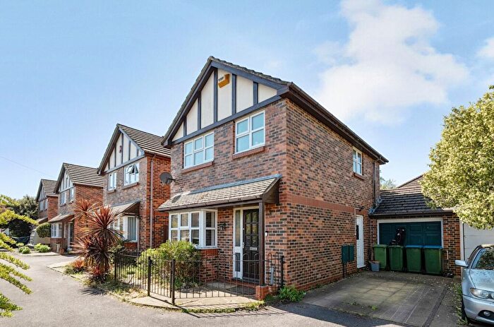 3 Bedroom Detached House To Rent In Cheviot Green, Warsash, Southampton, SO31