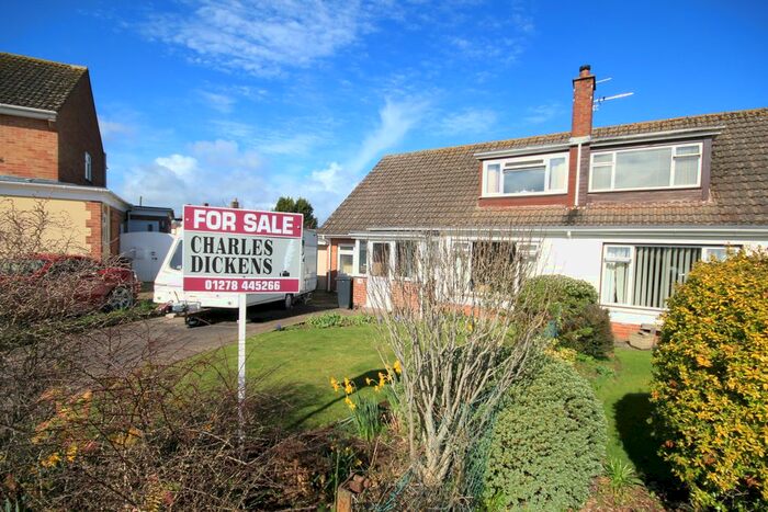 4 Bedroom Semi-Detached Bungalow For Sale In Teals Acre, Cannington, Bridgwater, TA5